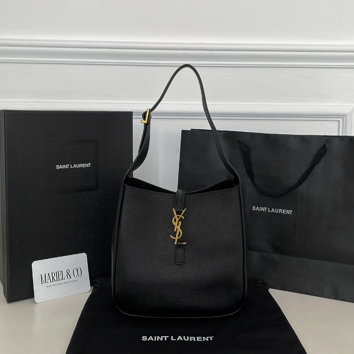 SUPPLE SMALL BAG, GRAINED LEATHER – BLACK